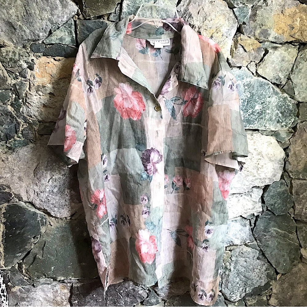 Dress Barn woman 100% pastel polyester top size 2X